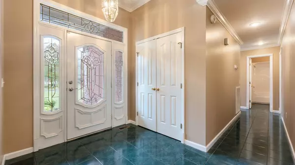 Tullahoma, TN 37388,107 Cumberland Trce