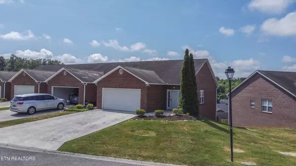 Knoxville, TN 37909,1202 Harbin Ridge Lane