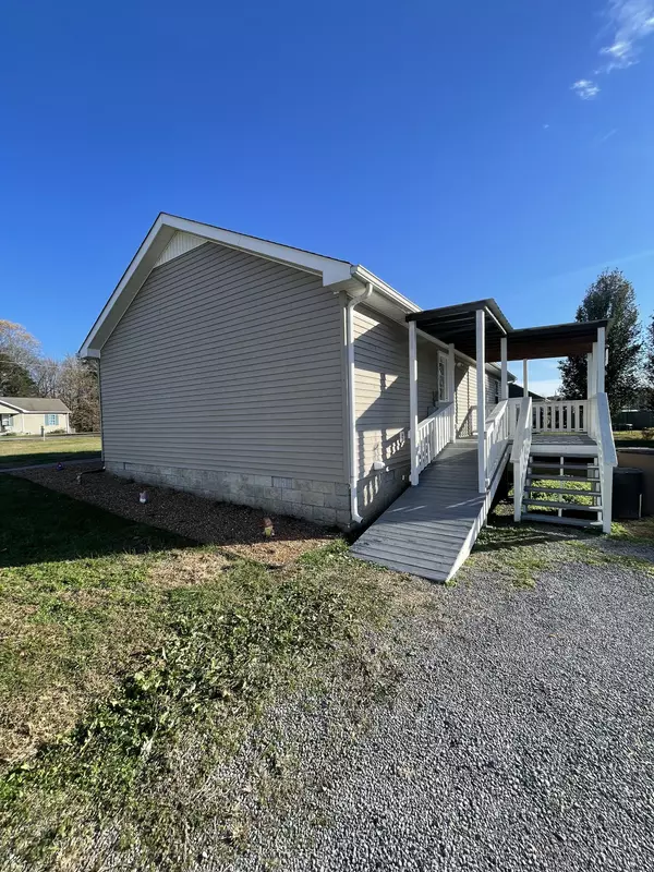 Lafayette, TN 37083,135 Leigh Anna Cir