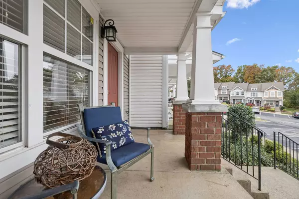 Nashville, TN 37217,594 Flintlock Ct