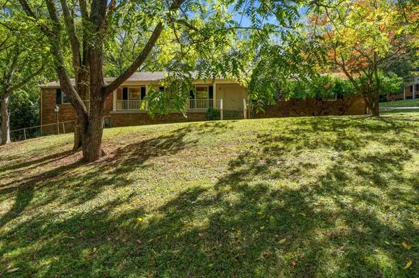 Nashville, TN 37205,841 Highland Crest Dr