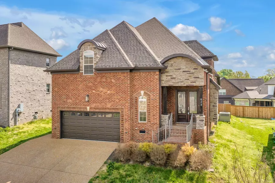 624 Southshore Pt, Mount Juliet, TN 37122