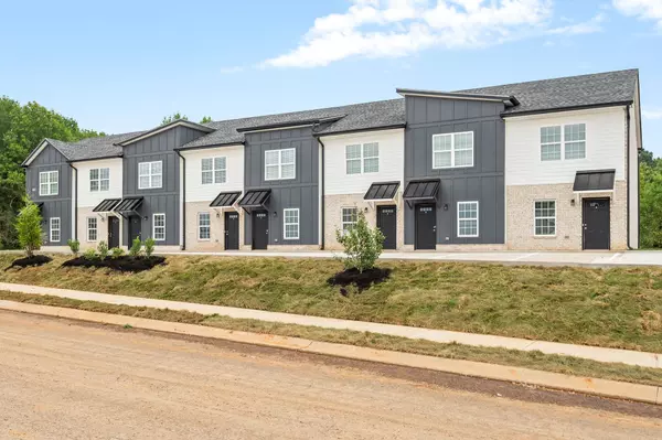 1167 Meadowhill Ln #D, Clarksville, TN 37043