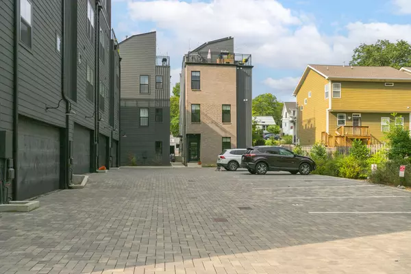 Nashville, TN 37206,1701 Porter Rd #7