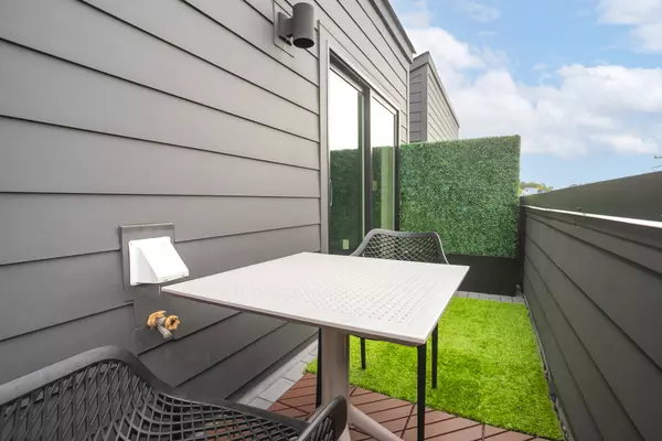 Nashville, TN 37206,1701 Porter Rd #7