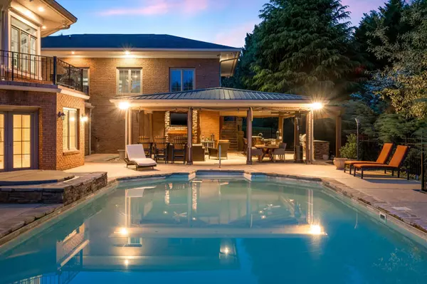 Chattanooga, TN 37421,5636 Mountain Breeze Drive