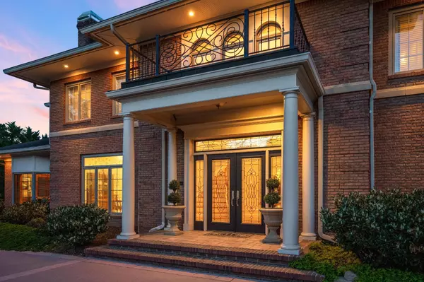 Chattanooga, TN 37421,5636 Mountain Breeze Drive