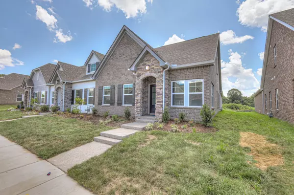 Franklin, TN 37064,9083 Headwaters Drive #143