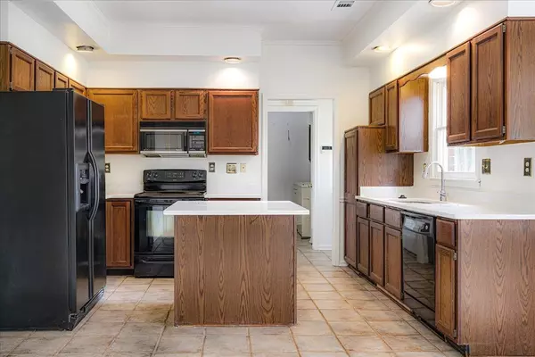 Cordova, TN 38018,876 CAMDEN GROVE CV