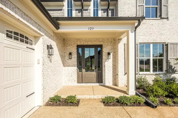 Collierville, TN 38017,123 PEYTON RUN LOOP