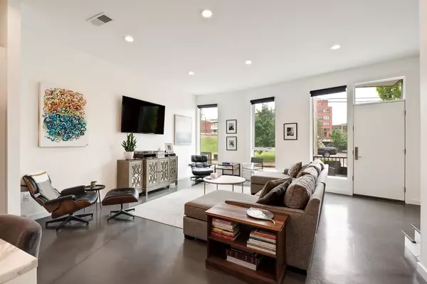 Memphis, TN 38103,456 FRONTLINE CV