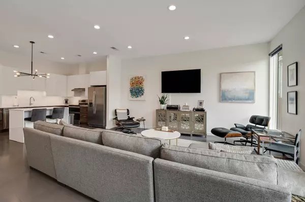 Memphis, TN 38103,456 FRONTLINE CV