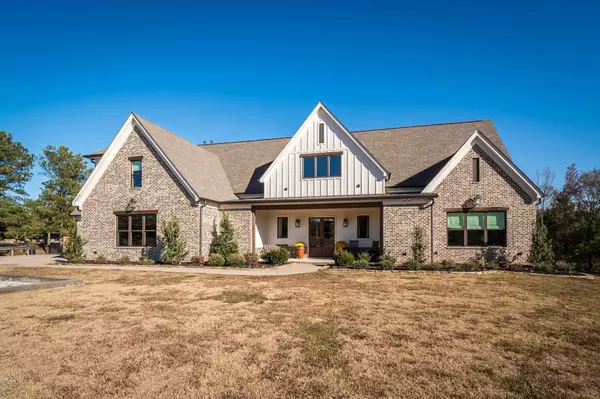 Rossville, TN 38066,2350 RALEIGH LAGRANGE DR