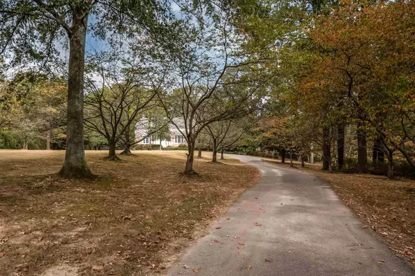 Cordova, TN 38018,8750 WALNUT GROVE RD