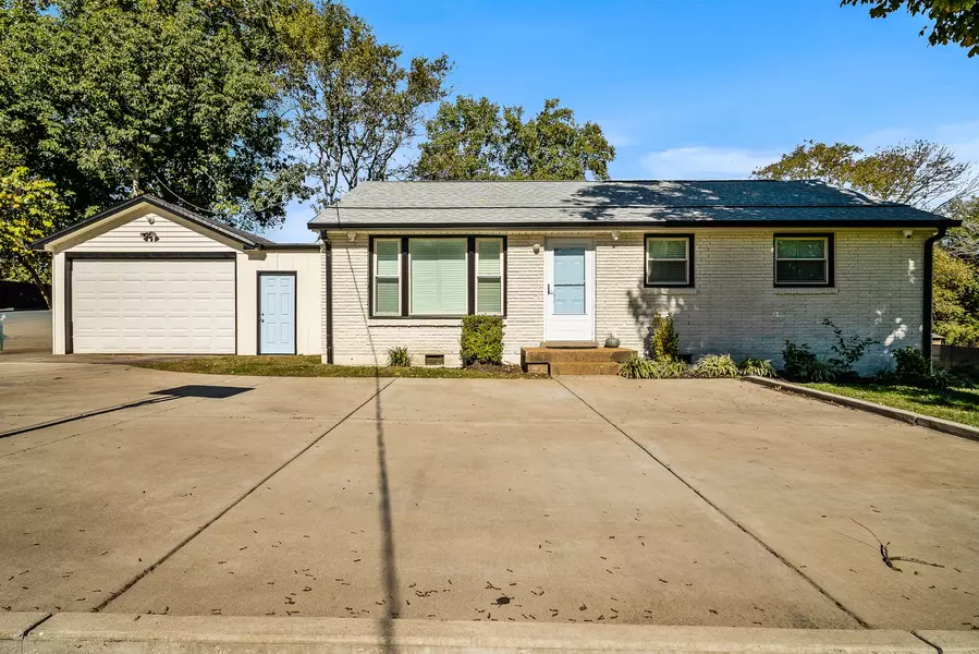 3804 Barlow Dr, Nashville, TN 37211