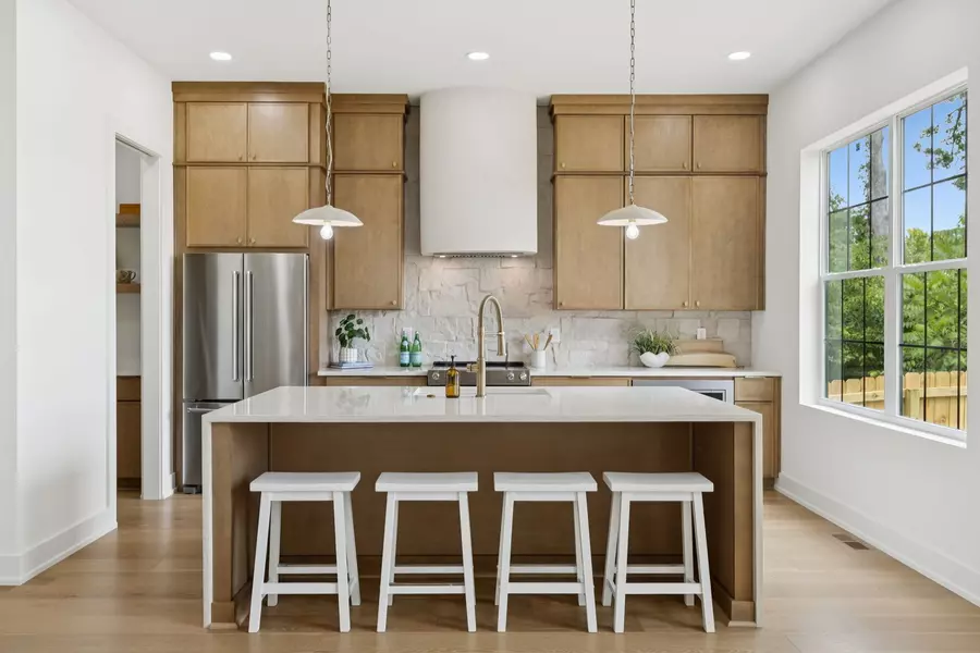 2127B Burns St, Nashville, TN 37216