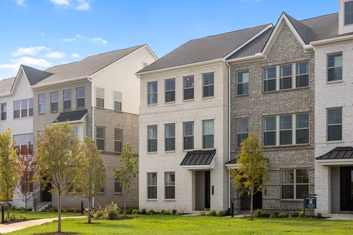 Murfreesboro, TN 37129,2615 Wilkinson Pike #1306