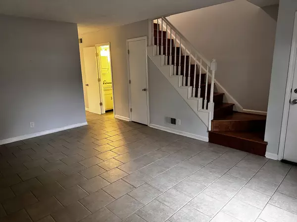 Nashville, TN 37205,235 Cherokee Rd #B