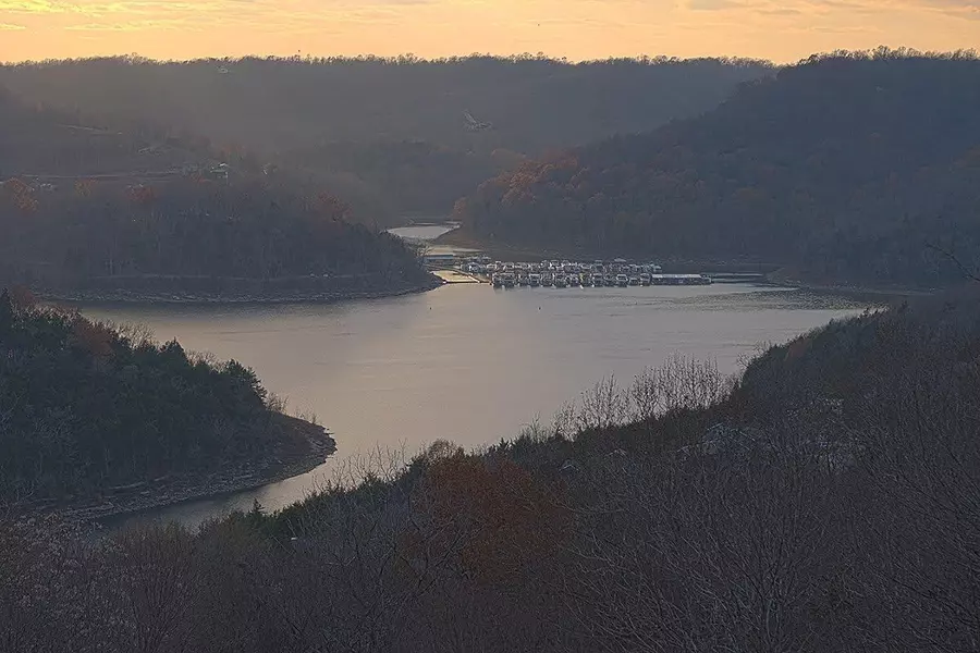 320 Seaton Dr, Smithville, TN 37166