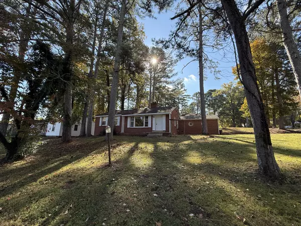 940 McKellar Dr, Tullahoma, TN 37388