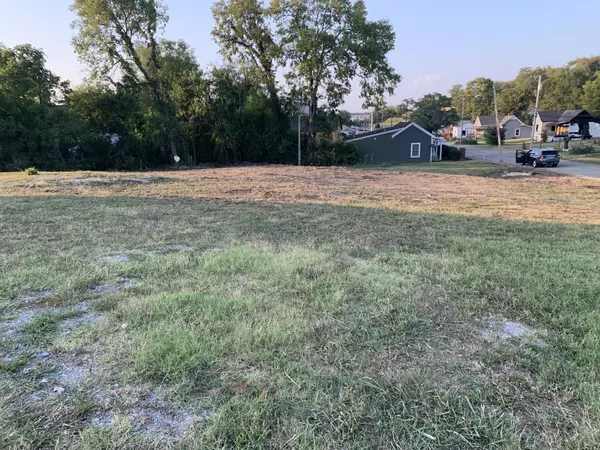 Columbia, TN 38401,115 Cemetery Ave