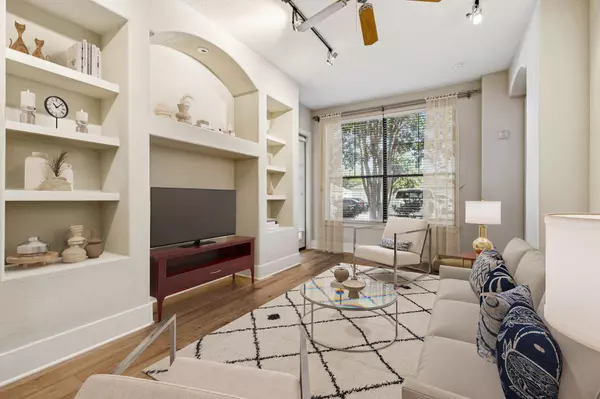 Nashville, TN 37212,2600 Hillsboro Pike #123A