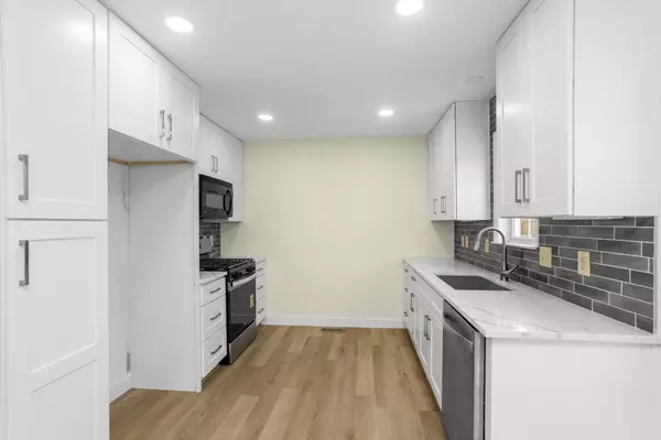 Hendersonville, TN 37075,184 Bradford Cir