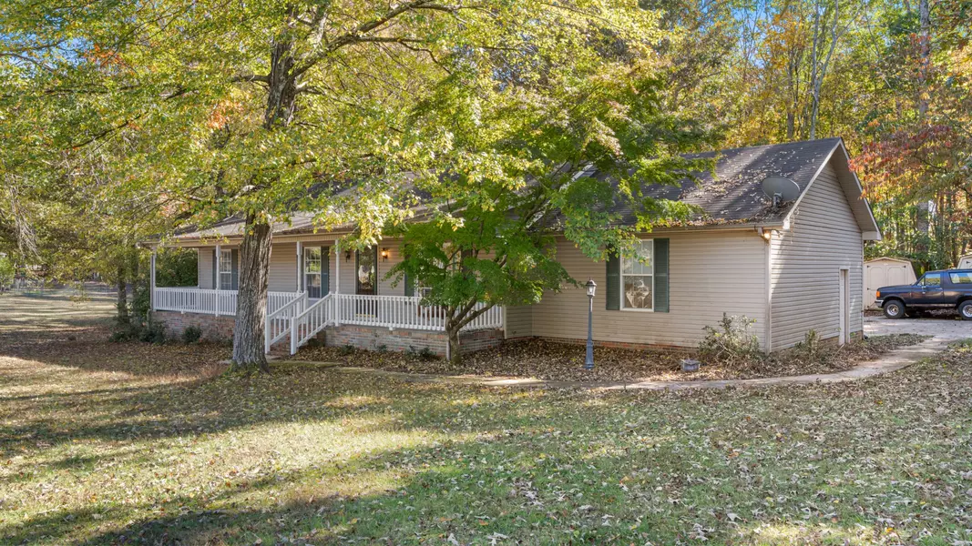 2430 Safe Haven Cir, Estill Springs, TN 37330