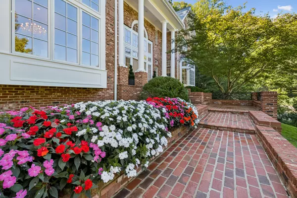 Nashville, TN 37215,209 Woodford Pl