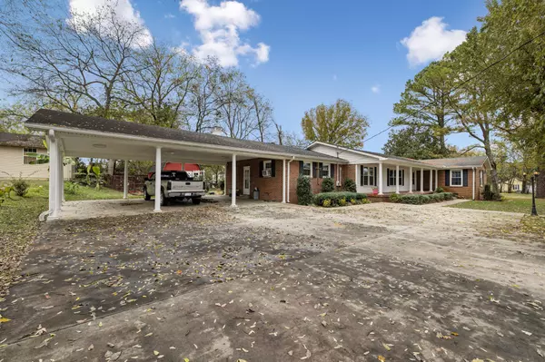 Alexandria, TN 37012,202 High St