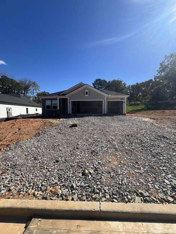 7212 Fairlawn Dr, Fairview, TN 37062