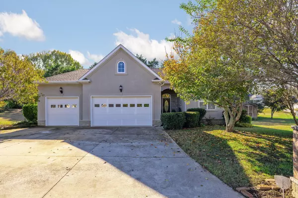 8676 Bluegrass Lane, Ooltewah, TN 37363