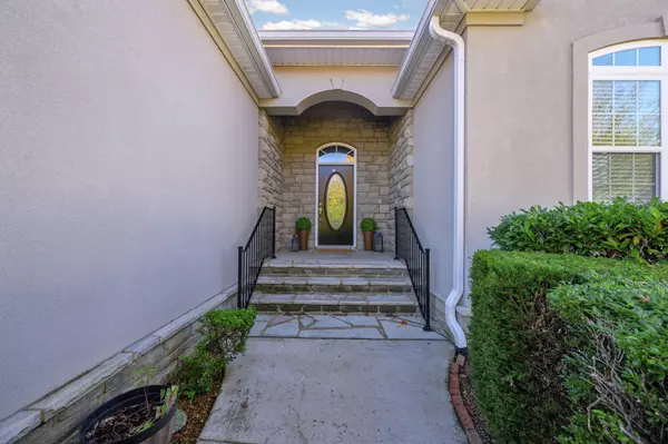 Ooltewah, TN 37363,8676 Bluegrass Lane