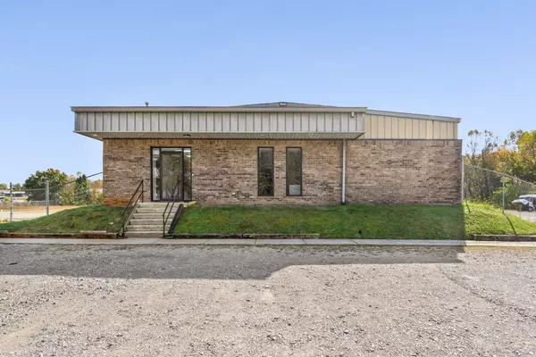 Livingston, TN 38570,430 Hilham Hwy