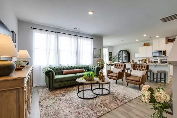 Antioch, TN 37013,305 Carp Ct