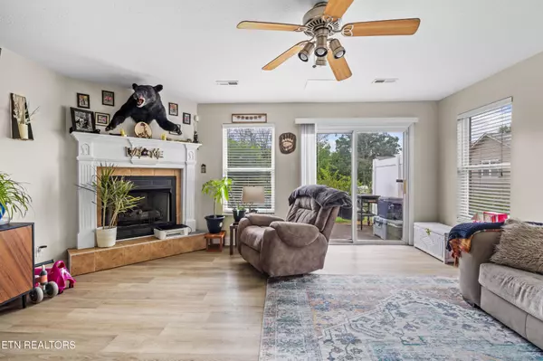 Maryville, TN 37801,2454 Hallerins Court