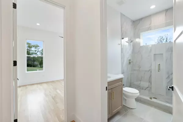 Nashville, TN 37218,3226B Curtis St