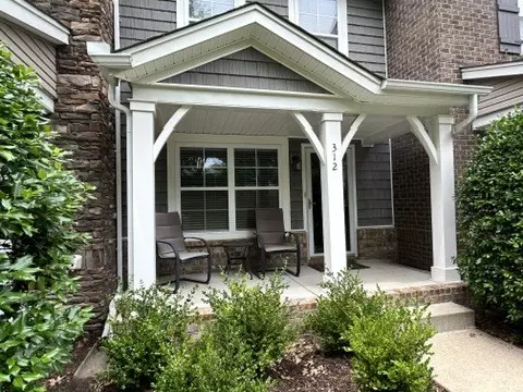 Hermitage, TN 37076,312 Mapleton Aly