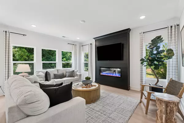 Columbia, TN 38401,2944 Sharpstone Drive