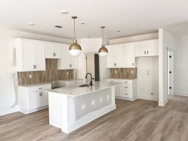 529 Canal Circle, Nashville, TN 37214