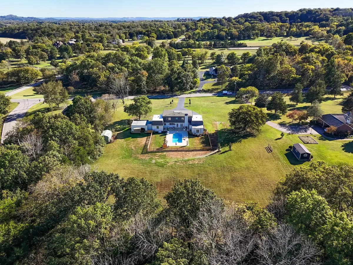 Franklin, TN 37069,896 Sneed Rd #W