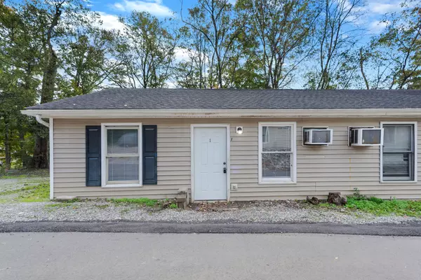 Clarksville, TN 37042,185 Oak St