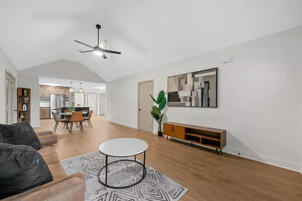 Oak Grove, KY 42262,745 Pembroke Oak Grove Rd