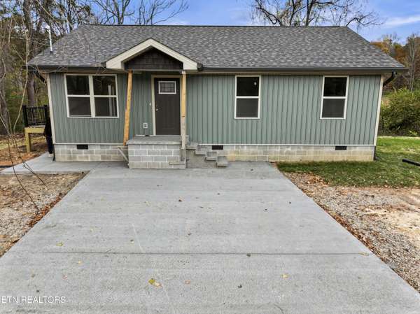 329 Blacksferry Rd, Knoxville, TN 37931