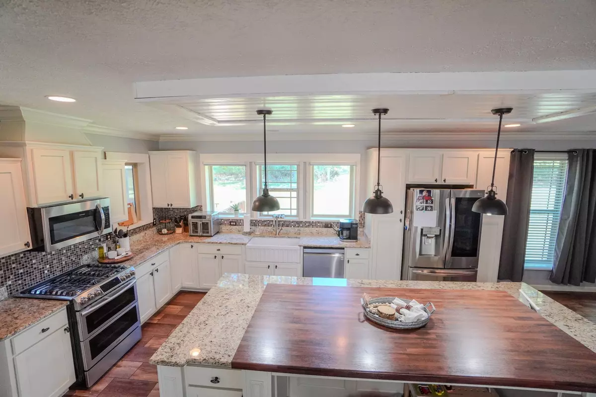 Westmoreland, TN 37186,137 Hawkins Rd