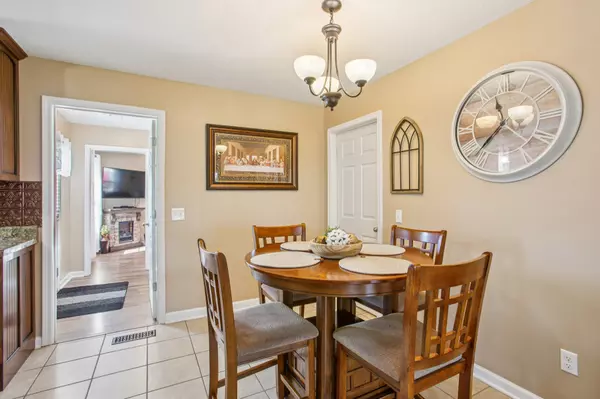 Lafayette, TN 37083,532 Douglas Ln