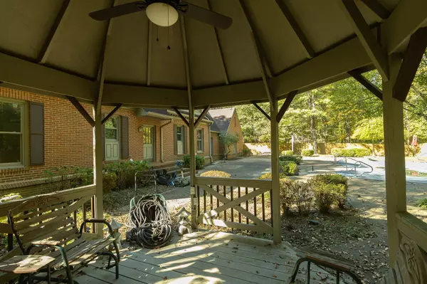 Dickson, TN 37055,201 Tanglewood Dr