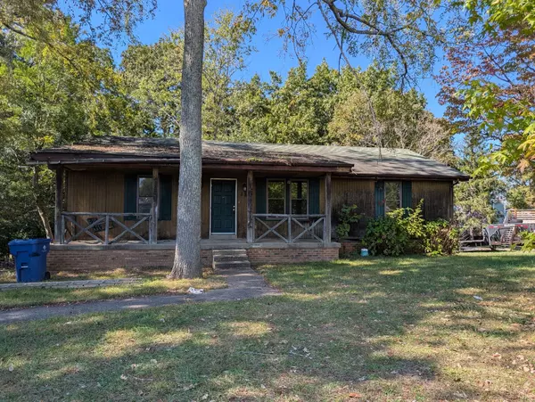 514 Lisa Ct, Clarksville, TN 37043