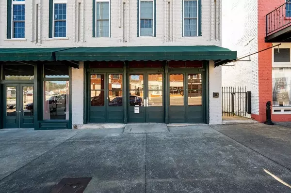 Pulaski, TN 38478,227 N 1st St