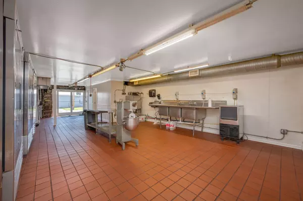 Pulaski, TN 38478,229 N 1st St